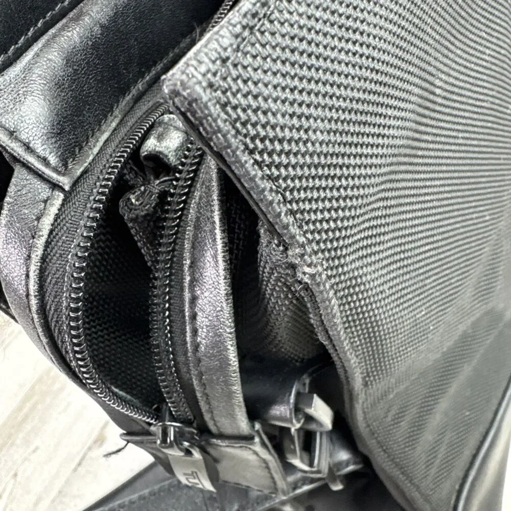 Tumi Briefcase Large Shoulder Satchel Travel  Tote Bag Black Leather Trim Unisex